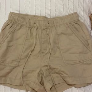old navy khaki shorts